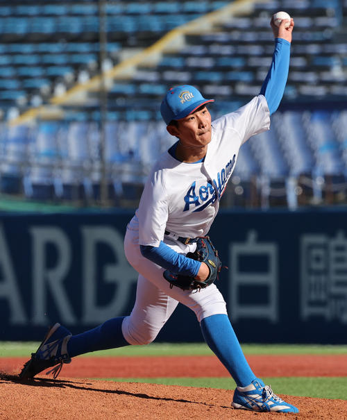 慶大対青学大　青学大先発の児玉（撮影・野上伸悟）