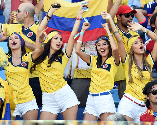 ダンスするコロンビア美女